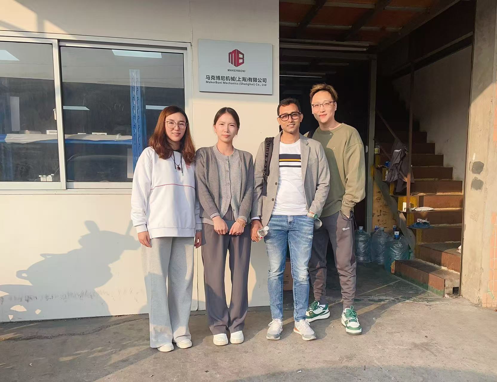 Últimos blogs de la empresa sobre Propietario de fábrica internacional de Vietnam visita MakerBoni para inspección y cooperación in situ